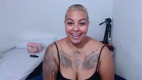  estefania online show from June 2026 01:59:01 PM