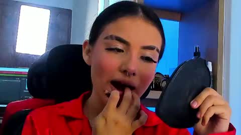 ISABELLA online show from June 2026 06:56:01 PM