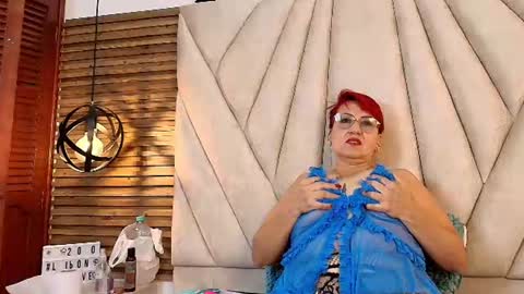 isabella_luxet online show from June 2026 02:15:02 PM