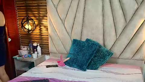 isabella_luxet online show from July 2026 12:11:01 PM