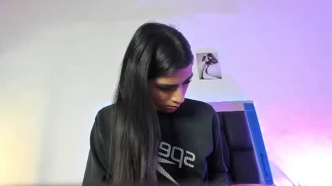 Isabella Moon9 online show from July 2026 11:52:02 AM