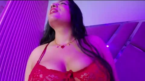 Isabella online show from July 2026 03:33:01 AM