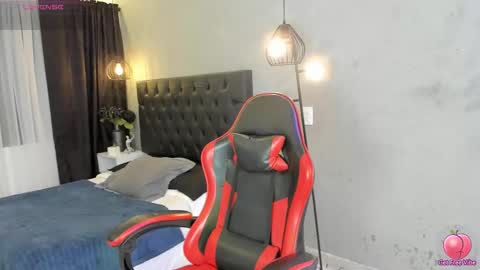 Snapshot of isabella_nowa chatting on March 2026 12:02:02 PM Isabella Nowa online show from March 2026 12:02:02 PM