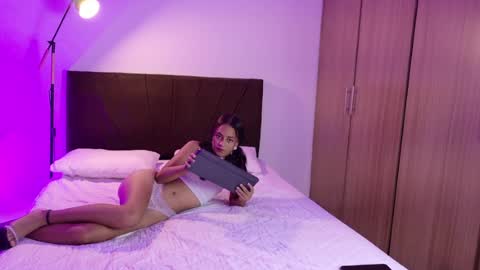 Snapshot of isabella_oa chatting on June 2026 07:28:02 PM isabella santana online show from June 2026 07:28:02 PM