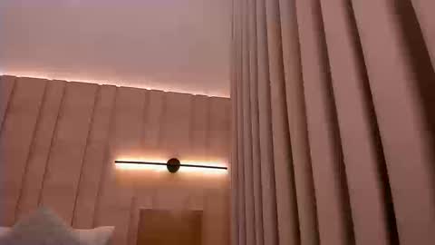 Snapshot of isabella_roberts13 chatting on September 2025 08:42:02 PM isa online show from September 2025 08:42:02 PM