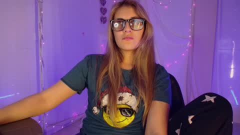 Snapshot of isabella_rross chatting on December 2025 01:22:02 AM Isabella Rros online show from December 2025 01:22:02 AM