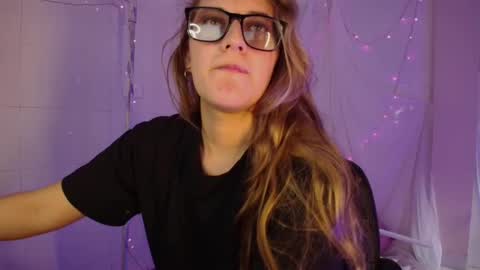 Snapshot of isabella_rross chatting on February 2026 07:10:01 PM Isabella Rros online show from February 2026 07:10:01 PM