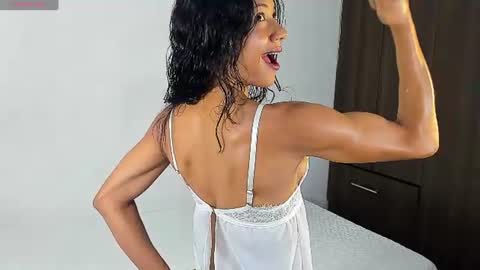 Snapshot of isabella_savina chatting on June 2026 11:31:02 PM Isabella online show from June 2026 11:31:02 PM