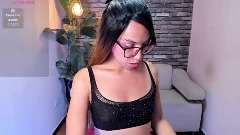 Snapshot of isabella_star_ chatting on April 2026 11:41:02 AM Camila online show from April 2026 11:41:02 AM