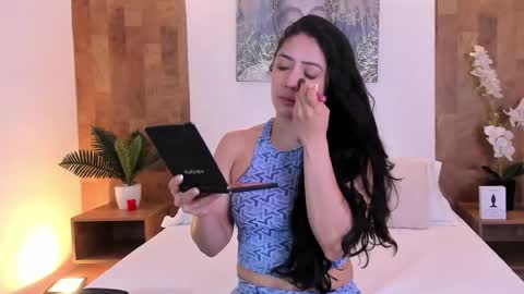 Snapshot of isabella_winkler chatting on May 2026 10:45:01 AM isabella_winkler online show from May 2026 10:45:01 AM
