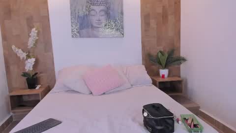 isabella_winkler online show from June 2026 11:09:01 AM