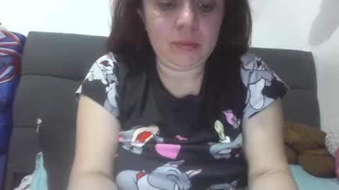 isabellaa_hills_ online show from April 2026 05:30:01 PM