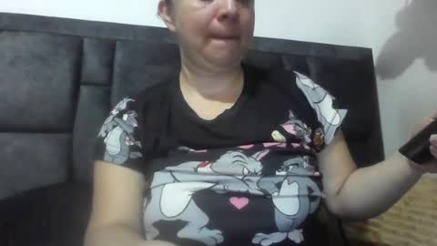 isabellaa_hills_ online show from July 2026 05:15:02 PM