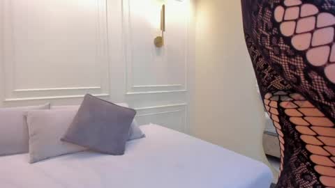 Snapshot of isabellaa_palacios chatting on April 2026 03:48:02 PM isabellaa_palacios online show from April 2026 03:48:02 PM