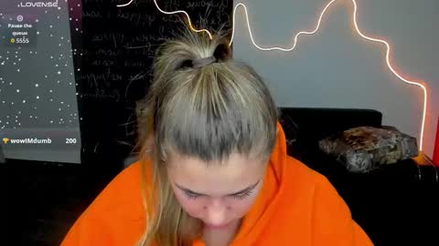 Snapshot of isabellabler chatting on November 2025 06:51:02 AM isabellabler online show from November 2025 06:51:02 AM