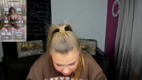 Snapshot of isabellabler chatting on December 2025 12:47:01 PM isabellabler online show from December 2025 12:47:01 PM