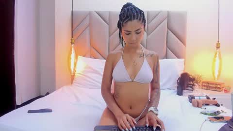 isabellafoox online show from May 2026 04:12:02 PM
