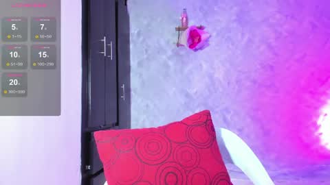 Snapshot of isabellagh1 chatting on July 2026 07:27:02 PM Instagram soybella01 online show from July 2026 07:27:02 PM