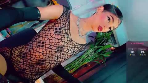 Snapshot of isabellagirs chatting on April 2026 01:08:01 AM isabellagirs online show from April 2026 01:08:01 AM