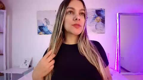 Isabella  online show from June 2026 01:48:02 PM