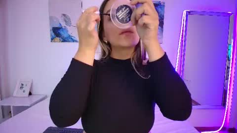 Isabella  online show from July 2026 01:16:01 PM