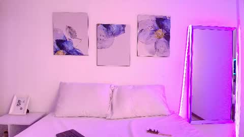 Isabella  online show from July 2026 02:37:02 PM