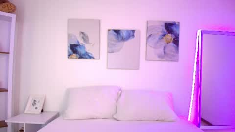 Isabella  online show from July 2026 02:59:01 PM