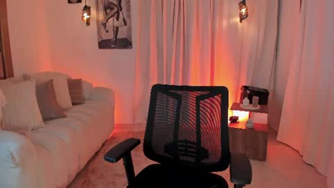 ISABELLA  online show from July 2026 06:10:02 PM