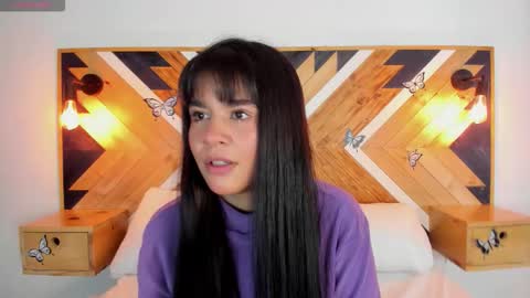 Isabella  online show from September 2025 12:49:01 PM