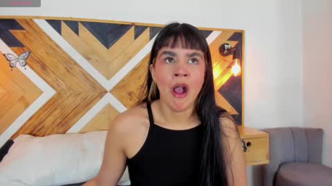 Isabella  online show from November 2025 12:26:01 PM