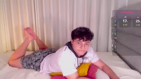 Isabella Mout  online show from May 2026 05:39:01 PM
