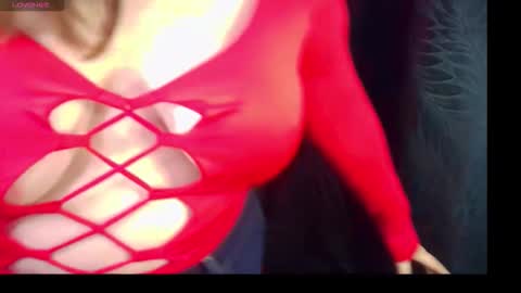 Snapshot of isabellaoverkill chatting on February 2026 11:33:02 PM Isa Overkill online show from February 2026 11:33:02 PM