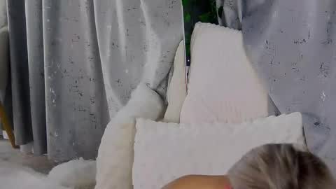 IsabelleEthan online show from February 2026 03:03:02 AM