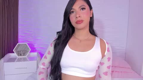 Isa online show from November 2025 09:06:01 PM