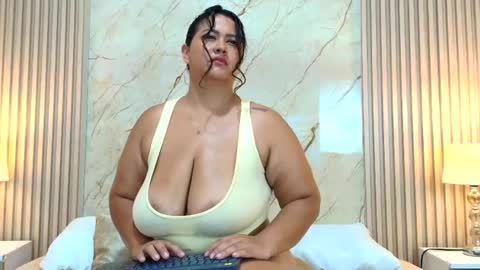 IsabellMendez online show from July 2026 10:42:02 PM