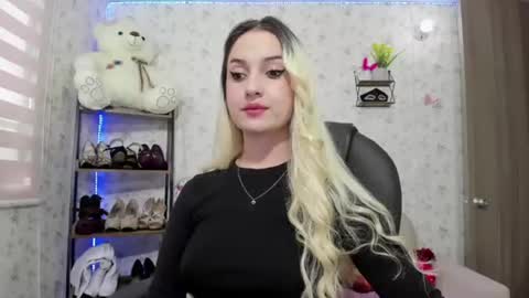 ISABELLA online show from May 2026 06:59:01 PM