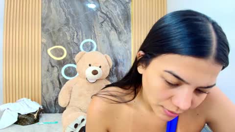 ISADORA online show from March 2026 02:50:01 PM