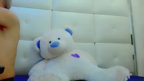 ISAHOT online show from February 2026 03:24:01 AM