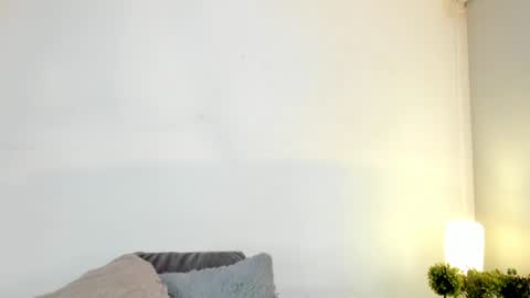 Snapshot of isameow chatting on February 2025 02:40:01 AM isameow online show from February 2025 02:40:01 AM