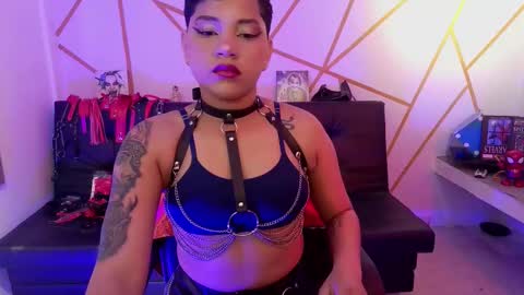 isabela online show from October 2025 11:34:02 PM