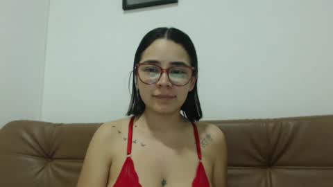 Snapshot of isemma chatting on October 2025 03:20:02 AM Emma online show from October 2025 03:20:02 AM