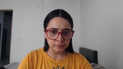 Snapshot of isemma chatting on November 2025 03:45:01 PM Emma online show from November 2025 03:45:01 PM