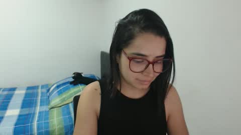 Snapshot of isemma chatting on December 2025 02:16:02 AM Emma online show from December 2025 02:16:02 AM