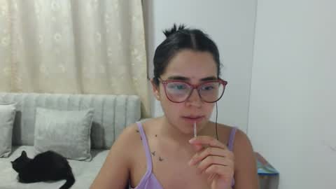 Emma online show from March 2026 03:54:01 AM