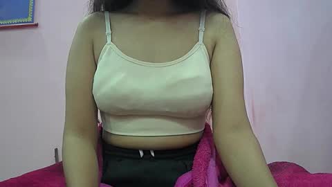 ishika_singh_ online show from January 2026 02:36:02 AM