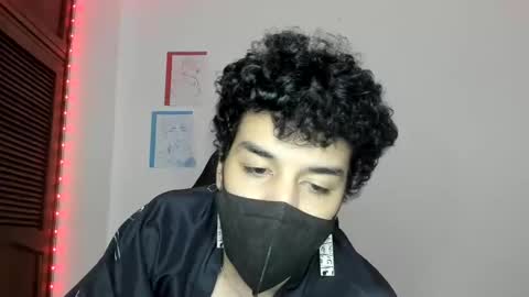 Snapshot of isidroglasc chatting on March 2025 04:56:02 AM Isidro online show from March 2025 04:56:02 AM