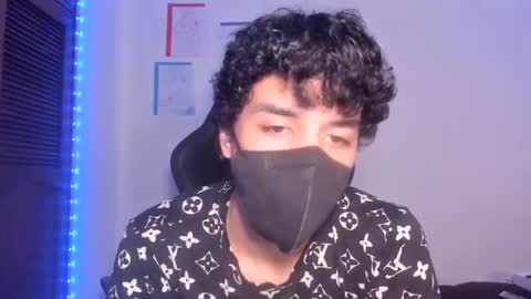 Snapshot of isidroglasc chatting on March 2025 03:57:02 AM Isidro online show from March 2025 03:57:02 AM