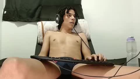 Snapshot of isidroglasc chatting on September 2025 11:26:01 PM Isidro online show from September 2025 11:26:01 PM