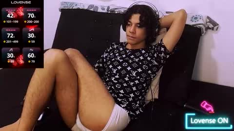 Snapshot of isidroglasc chatting on November 2025 11:07:02 PM Isidro online show from November 2025 11:07:02 PM