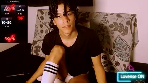 Snapshot of isidroglasc chatting on November 2025 11:26:01 PM Isidro online show from November 2025 11:26:01 PM